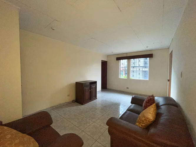 Casa en venta en Sabana Sur, ideal para remodelar! P502 - Imagen 6