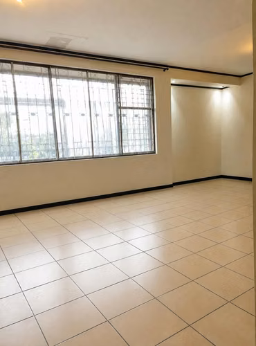 Propiedad Comercial para Remodelar o Desarrollar | Uso Mixto | San Francisco de Dos Ríos - Imagen 2