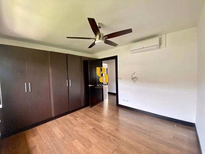 Alquiler de amplia casa con terraza y jardín en condominio, Pozos de Santa Ana  - Imagen 15