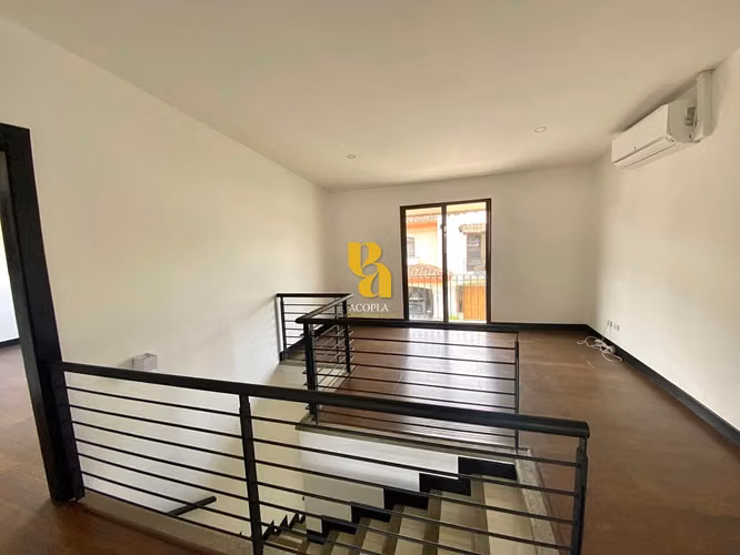 Alquiler de amplia casa con terraza y jardín en condominio, Pozos de Santa Ana  - Imagen 10
