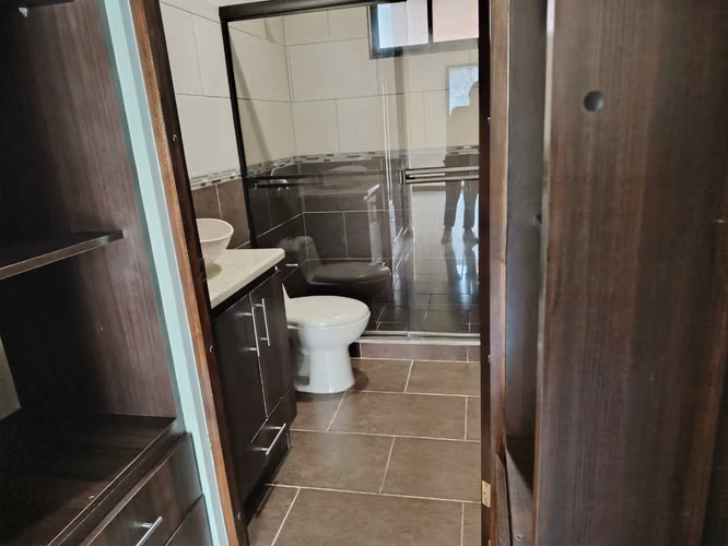 Linda casa en Condominio La Rueda - Imagen 11
