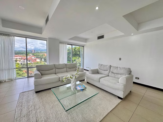 Alquiler de apartamento en Los Laureles, Escazú | 3 habitaciones con baño | 260 m² - Imagen 11