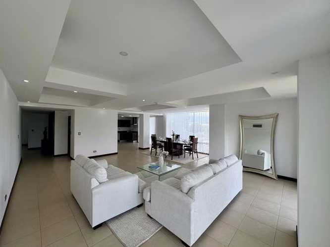 Alquiler de apartamento en Los Laureles, Escazú | 3 habitaciones con baño | 260 m² - Imagen 6