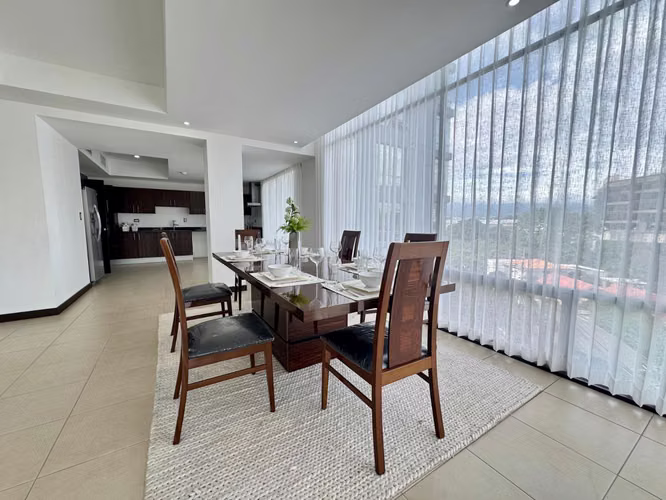 Alquiler de apartamento en Los Laureles, Escazú | 3 habitaciones con baño | 260 m² - Imagen 7