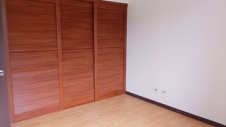 Alquiler de apartamento en Brisas del Oeste: Naturaleza y amplitud en planta baja (ref : 52) - Imagen 18
