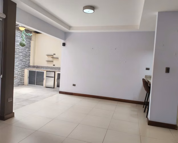 VENTA DE CASA EN CONDOMINIO VILLA REAL EN HEREDIA - Imagen 11