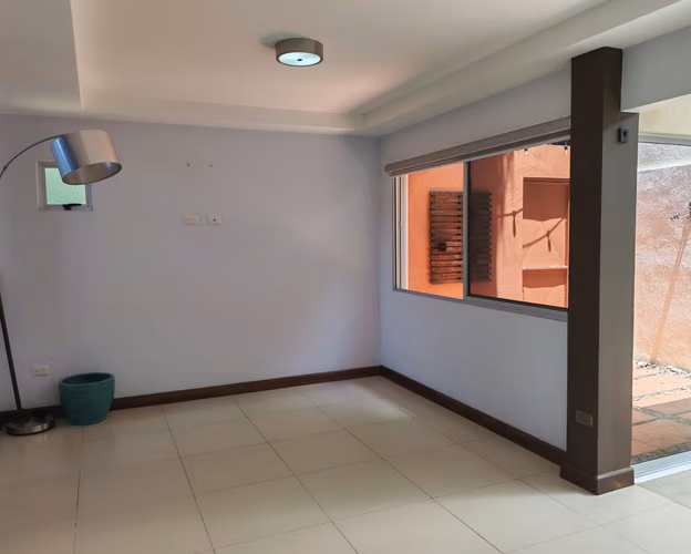 VENTA DE CASA EN CONDOMINIO VILLA REAL EN HEREDIA - Imagen 6