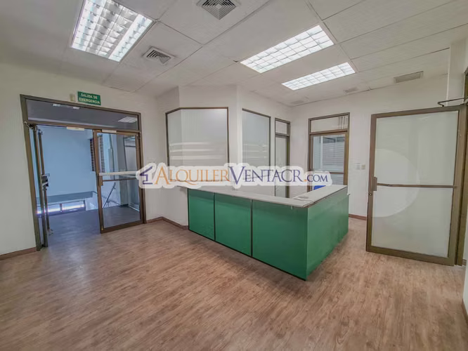 Oficina de 250 m2 en Sabana Oeste x La Pops y Ucimed - Imagen 2