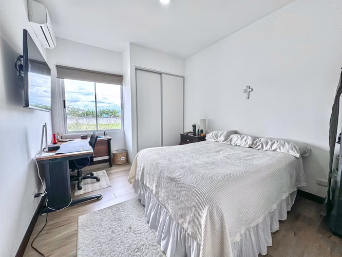 Casa Luz one level home with pool for sale in Escazu - Imagen 18