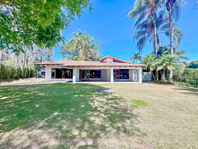 Casa Balinese in Jaboncillo - 124; Large Home & amp; Yard - 124; Escazu Suburban Living