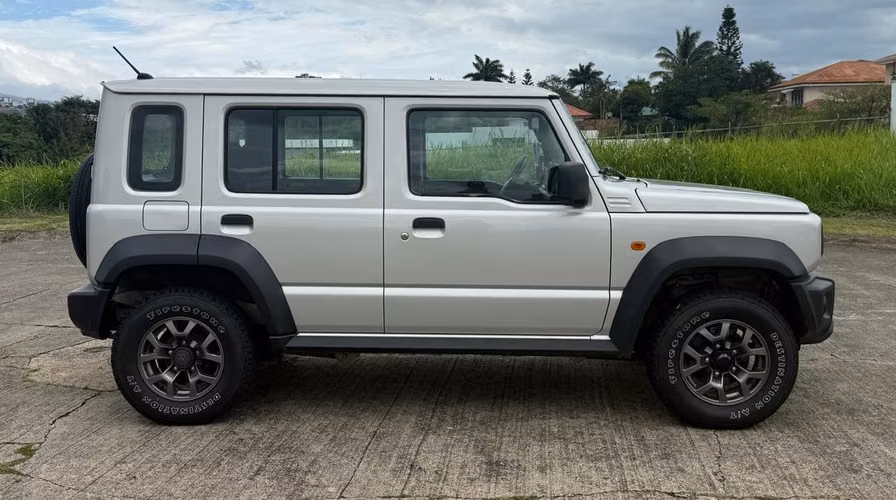 SUZUKI JIMNY GL 2025 AUTOMÁTICO  - Imagen 4