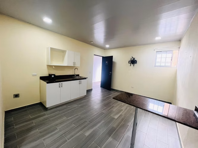 ALQUILER DE APARTAMENTO AL FINAL DEL BOULEVARD EN ROHRMOSER - Imagen 2