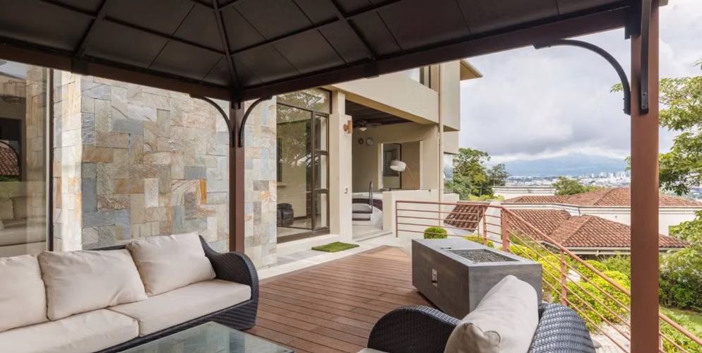 Lujosa Residencia Amueblada con Vistas Panorámicas en Cerro Real, Escazú - Imagen 19