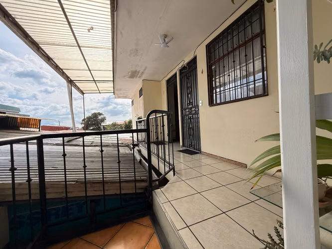 Venta de Local + Apartamentos en Tibas Centro 223.000.000 - Imagen 6