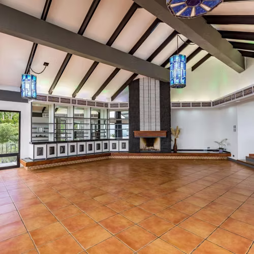 VENTA Mansión de Lujo en San Antonio de Escazú con Dos Residencias y Amenidades Resort  - Imagen 9