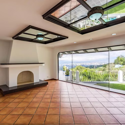 VENTA Mansión de Lujo en San Antonio de Escazú con Dos Residencias y Amenidades Resort  - Imagen 7
