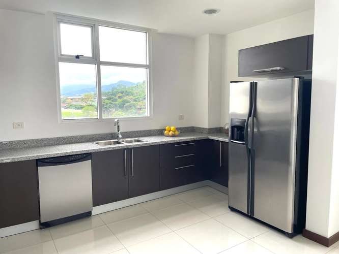 ALTA PIETRA | Apartamentos modernos con vistas panorámicas en San Rafael, Escazú - Imagen 9