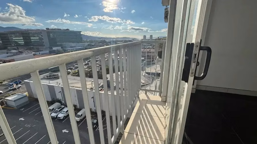 REMATE BANCARIO apartamento en Heredia,  condominio Allegro - Imagen 10