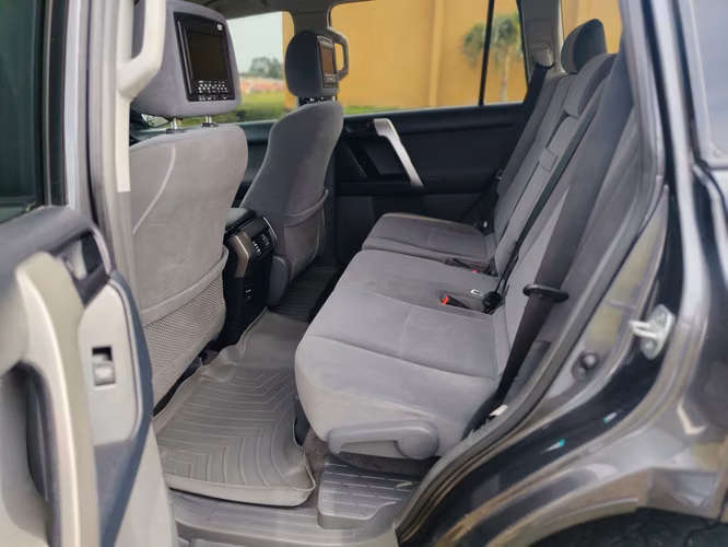 TOYOTA LAND CRUICER PRADO 