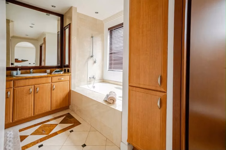 Moderno apartamento ubicado en Trejos Montealegre, Escazu.  - Imagen 13