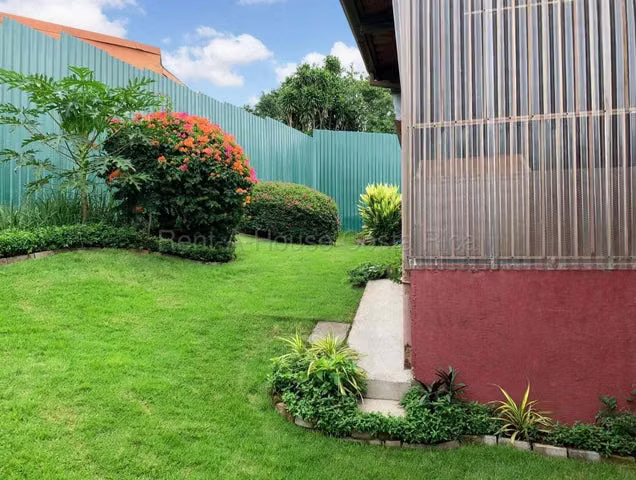 Venta de Lote + 2 Casas en San Rafael Arriba de Desamparados. 27-701 Oportunidad Única MJM - Imagen 8