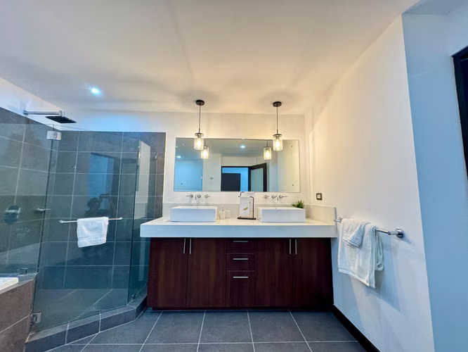  Alquiler Apto Lujo Los Laureles: 260m², 3 Hab/Baño, Gym y Pool | Escazú - Imagen 17