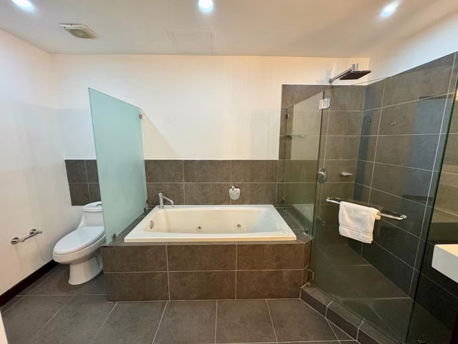  Alquiler Apto Lujo Los Laureles: 260m², 3 Hab/Baño, Gym y Pool | Escazú - Imagen 14