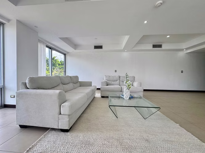  Alquiler Apto Lujo Los Laureles: 260m², 3 Hab/Baño, Gym y Pool | Escazú - Imagen 6
