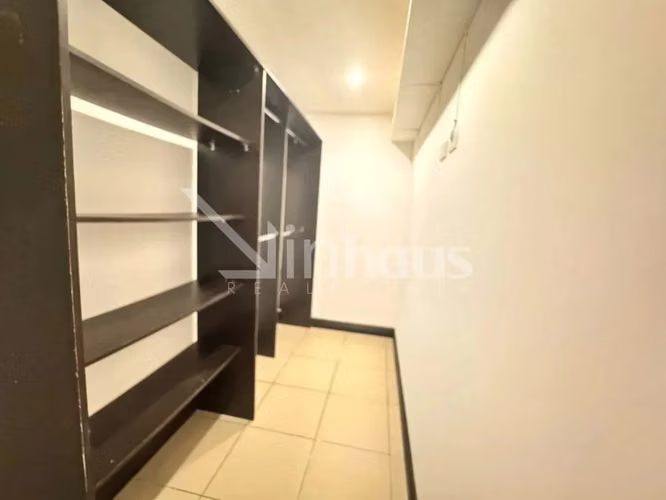  Amplio apto en alquiler en planta baja en Condominio Torres del Sol - Imagen 8