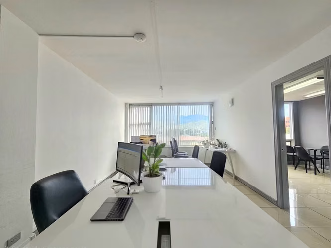 VENTA DE OFICINAS EN TREJOS MONTEALEGRE - Imagen 8