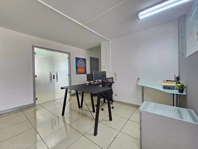 VENTA DE OFICINAS EN TREJOS MONTEALEGRE - Imagen 7