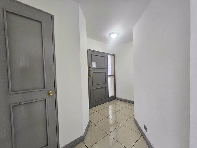 VENTA DE OFICINAS EN TREJOS MONTEALEGRE - Imagen 2