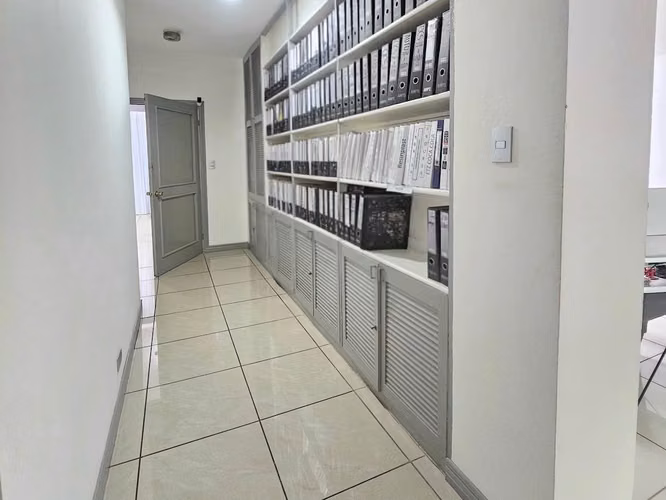 VENTA DE OFICINAS EN TREJOS MONTEALEGRE - Imagen 9