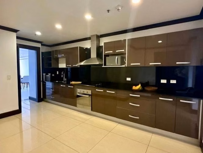ALQUILER DE AMPLIO APARTAMENTO EN CONDOMINIO - SABANA SUR - Imagen 9