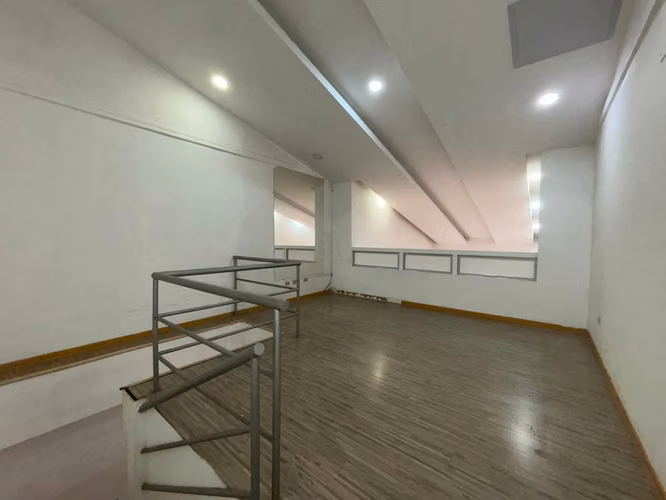 ALQUILER DE LOCAL EN PLAZA - SAN RAFEL ESCAZU - Imagen 9
