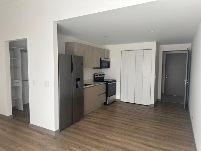 Apartamento Tipo Estudio Amueblado en Vive Tibás | Incluye Línea Blanca + Parqueo y Bodega