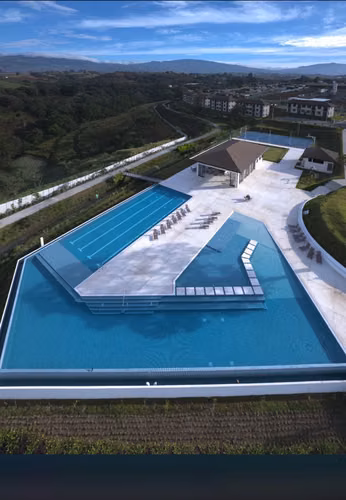 SE ALQUILA HERMOSO APARTAMENTO AMUEBLADO EN CONDOMINIO EL CANAL GRECIA - Imagen 7