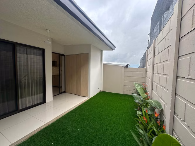 ALQUILER DE CASA PARA ESTRENAR, CONDOMINIO EN SAN FRANCISCO, HEREDIA - Imagen 17