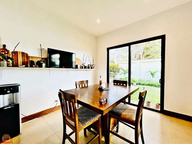 Casa de lujo de 1 nivel con 5Habs + Oficina | 780m² | Lindora Santa Ana - Imagen 6