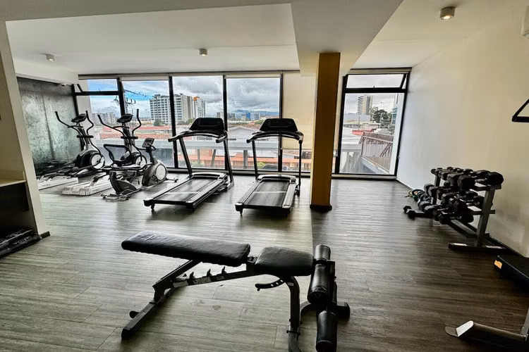 Apartamento amueblado en Sabana Rohrmoser  - Imagen 13
