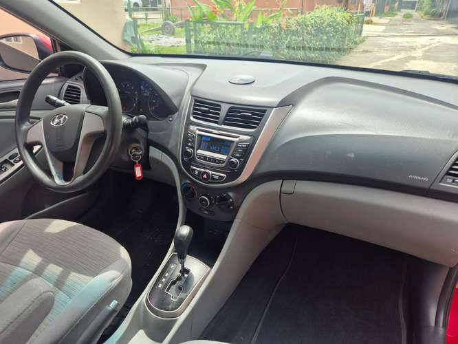 Hyundai accent 