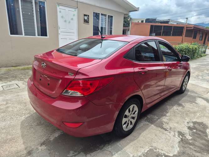 Hyundai accent 
