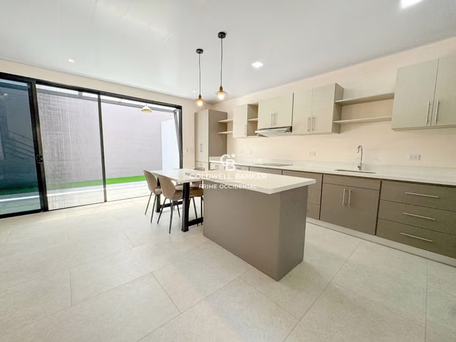 NEW SEMI-FURNISHED APARTMENT FOR RENT IN MONTEZUMA CONDOMINIUM, GRECIA, ALAJUELA