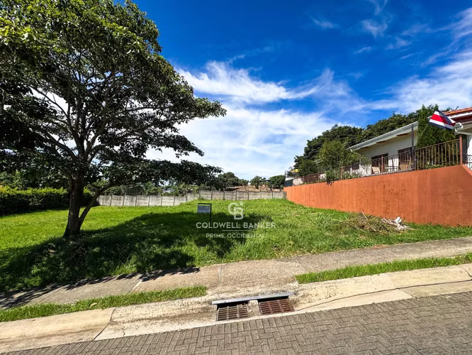 NEW SEMI-FURNISHED APARTMENT FOR RENT IN MONTEZUMA CONDOMINIUM, GRECIA, ALAJUELA