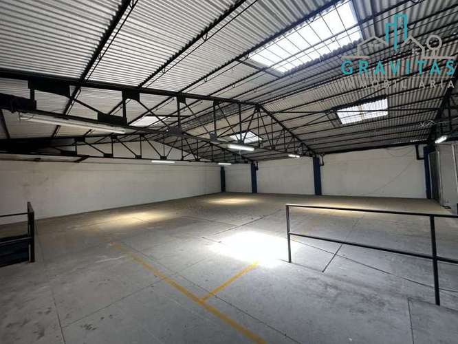 Venta de bodega en San José | 461 m2 | USO COMERCIAL | F 718