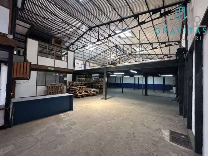 Venta de bodega en San José | 461 m2 | USO COMERCIAL | F 718