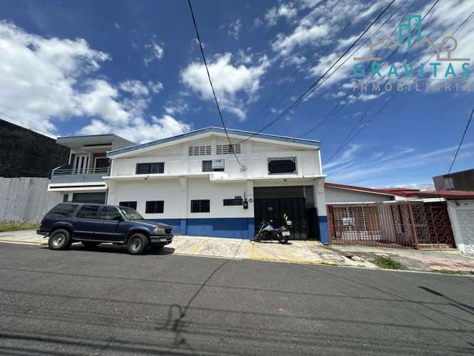 Venta de bodega en San José | 461 m2 | USO COMERCIAL | F 718