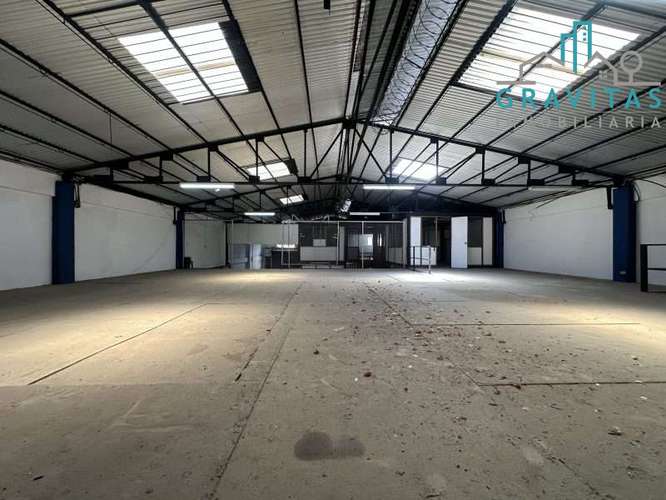 Venta de bodega en San José | 461 m2 | USO COMERCIAL | F 718
