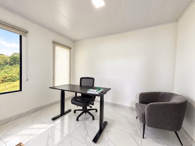 Venta de Casa Contemporánea con amplio terreno - Imagen 17