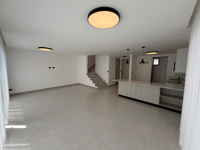 Estrene Casa Lindora Village / A/C + Linea Blanca + Cortinas / 3 Parqueos  - Imagen 6